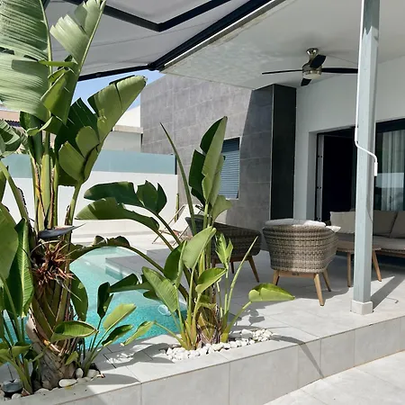 Casa Ancla 67 - Private With Pool, Vakantiehuis Torre de la Horadada